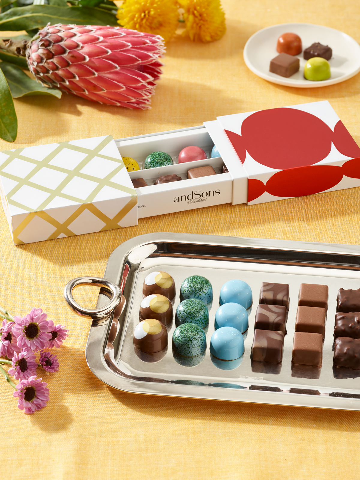 Q4 Corporate Chocolate Gifting: Who Gets a Gift, How Much to Spend, and When to Ship