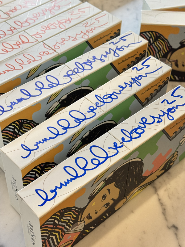 Signed Box